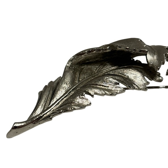 Pegasus Coro Vintage Textured Leaf Design Brooch 3-3/4” - Picture 3 of 12